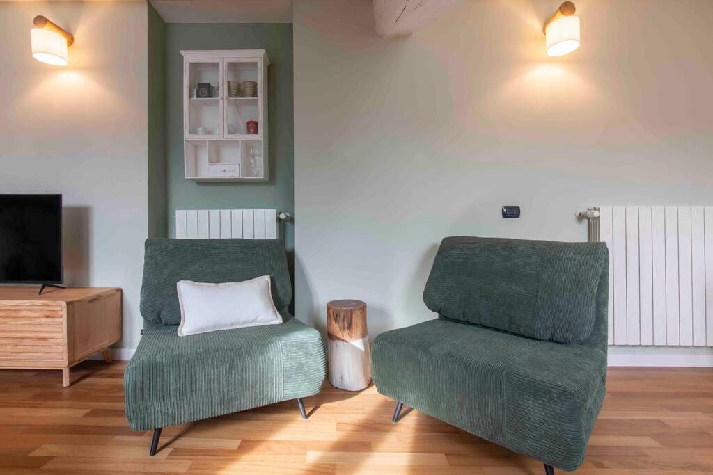 La Tana Del Bianconiglio - Rabbit Hole Apartment Milan Bagian luar foto